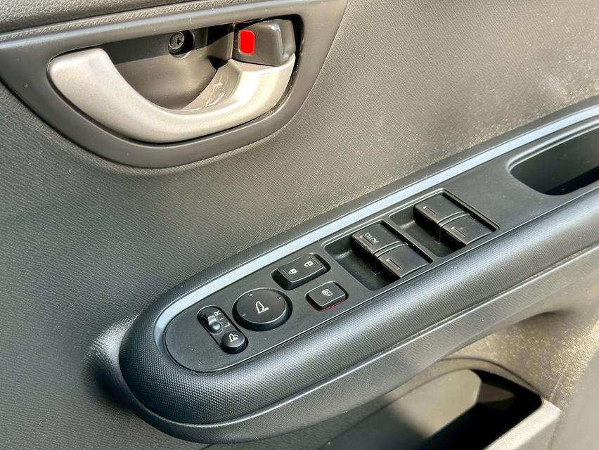 รหัสรถ PAT2402 Honda Mobilio 1.5RS ปี 2019 สีเงิน รูปที่ 15