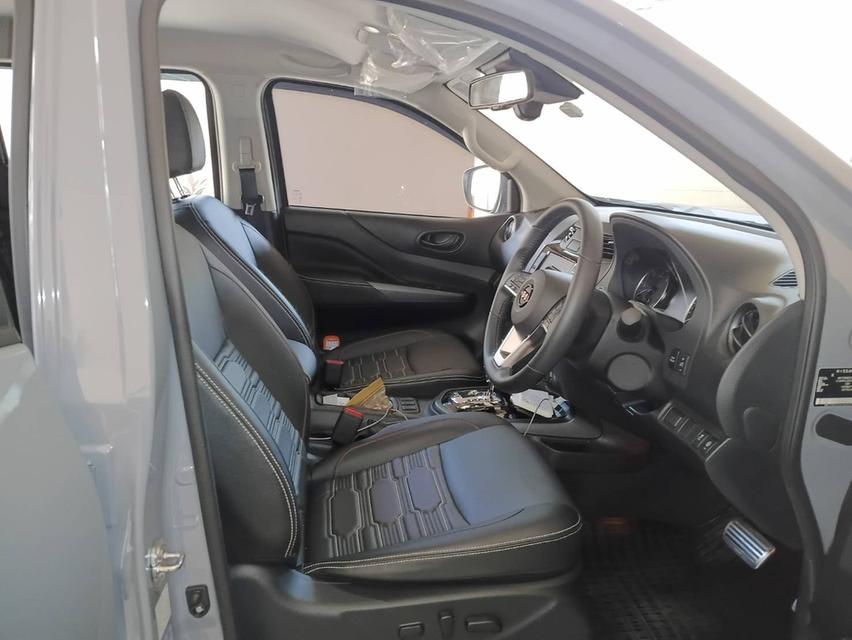 รถกะบะนิสสัน Navara มือสอง ปี 2024 รูปที่ 8