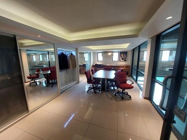 ขายอาคารสำนักงาน ใกล้ BTS สุรศักดิ์ใกล้ เซ็นทรัลพระราม 3 ซอยเจริญราษฎร์7 750 ตารางเมตร 4ชั้น มีลิฟต์ขนส่ง 5