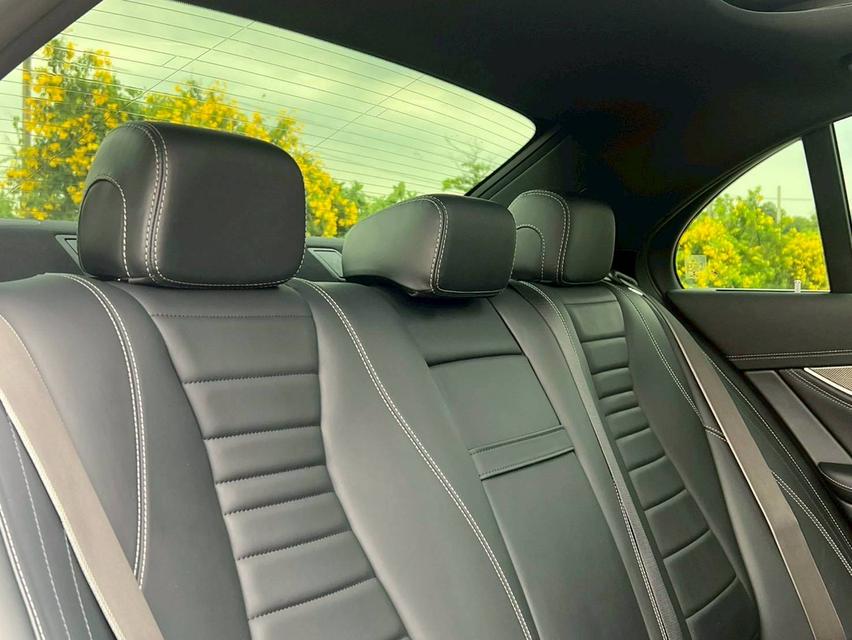 Mercedes Benz E350e AMG W213 ปี 2018 จด 2020 13