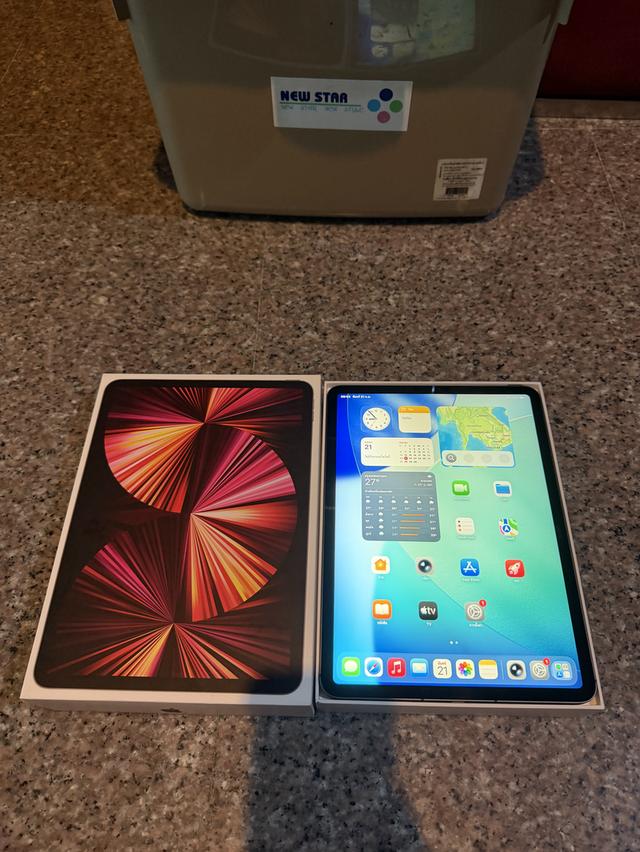 ขายiPadPro11นิ้ว M1 สีดำ256กิ๊กWifi Celluer ใส่ซิมได้ยกกล่องไร้รอยตกใช้งานดีถูกๆ