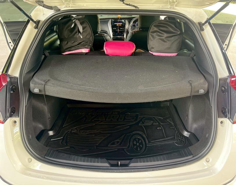 Toyota Yaris 1.2 E Hatchback AT ปี 2019 รถสวยมือเดียว ไมล์น้อย 19