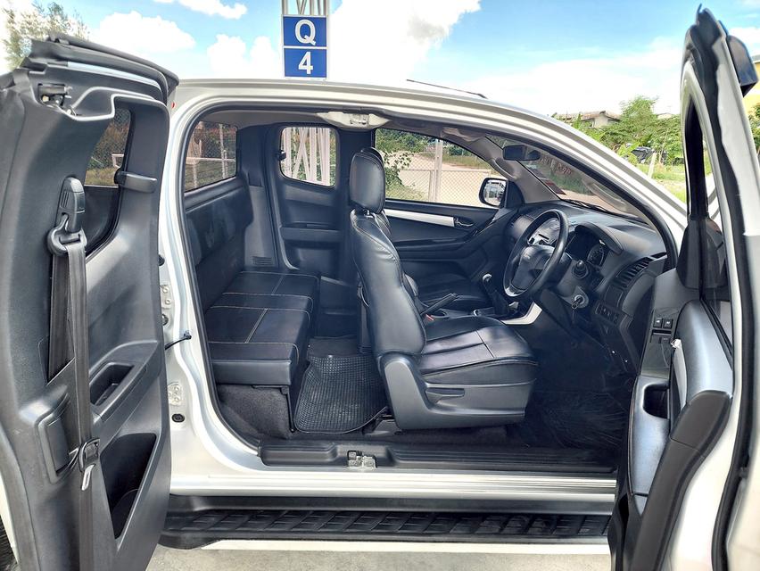  ISUZU D-max Space Cab 1.9L M/T  ปี 2019 6