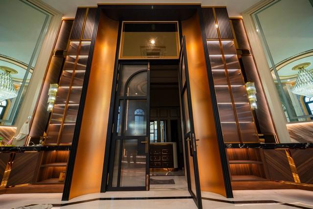 PP429 ขายคฤหาสน์หรู พุทธมณฑลสาย 3 ราคา 250 ล้านบาท ตกแต่งสวยหรูพร้อมเข้าอยู่ 11