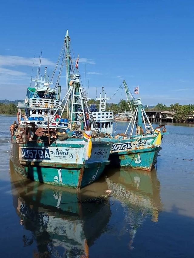 ขายเรือประมงลากคู่ กันตัง