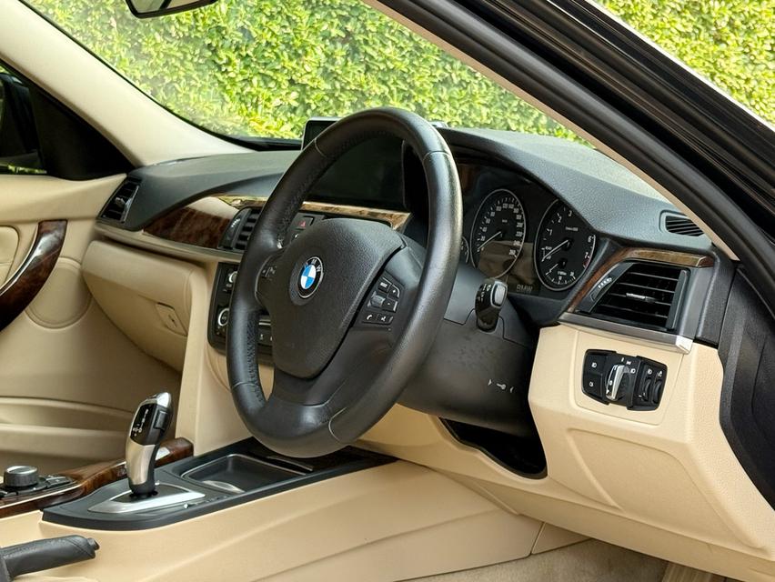 2015 BMW SERIES 3 F30 รถออกศูนย์ BMW THAILAND รถวิ่งน้อย ประวัติศูนย์ครบ รถไม่เคยมีอุบัติเหตุครับ รูปที่ 11