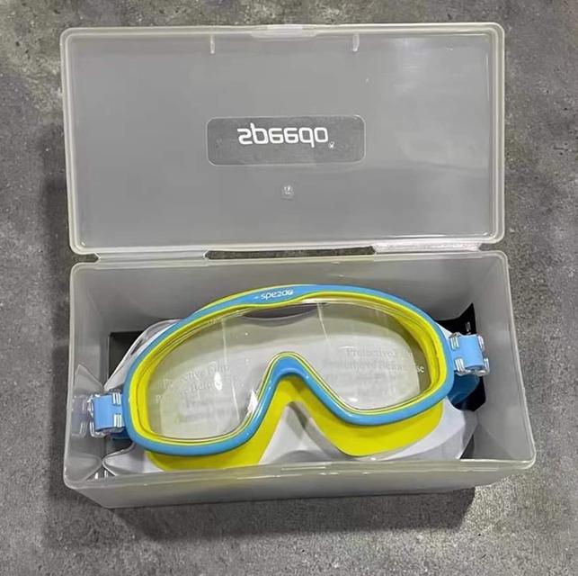 แว่นตาว่ายน้ำสำหรับเด็กSpeedo  2