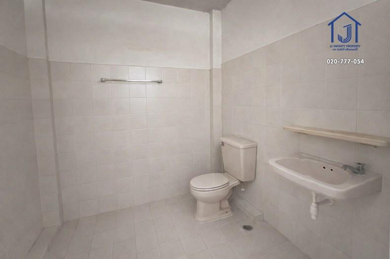 ขายและให้เช่าทาวน์โฮม 3 ชั้น หมู่บ้านกรุงทอง 5 ซอยนวมินทร์ 111 แยก 1 หลังมุม ใกล้ทางด่วนรามอินทรา 9