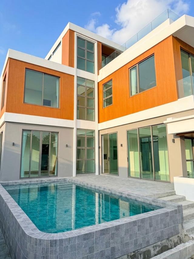 LUXURY VILLA FOR SALE – LAGOON CHALONG 3