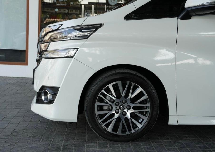 Toyota Vellfire 2.5 ปี 2015 7