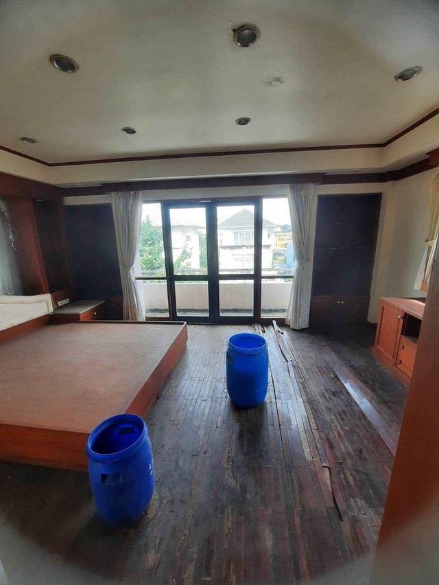 ขายบ้านเดี่ยว 3 ชั้น มบ.พิมาน ถนนเฉลิมพระเกียรติซอย28 ทำเลดี ใกล้สวนหลวง ร.9 6