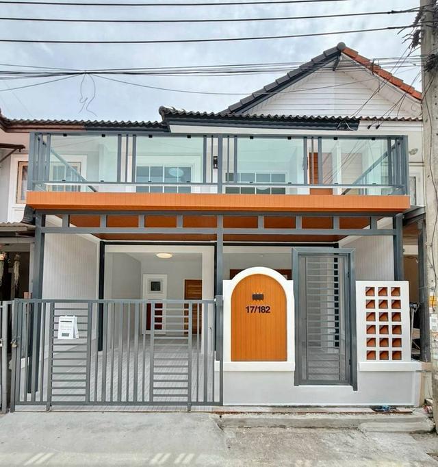 หมู่บ้านพฤกษา10 ถนนบางกรวย-ไทรน้อยทาวน์เฮ้าส์ 2 ชั้น  ตกแต่งใหม่พร้อมอยู่ ทำเลดี ต้นโครงการ 1