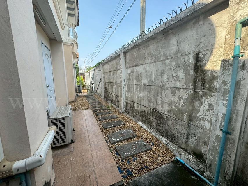 ทาวน์เฮ้าส์ บ้านเปี่ยมสุข งามวงศ์วาน 23 - ซอยวัดบัวขวัญ หลังริม ทำเลดี 11