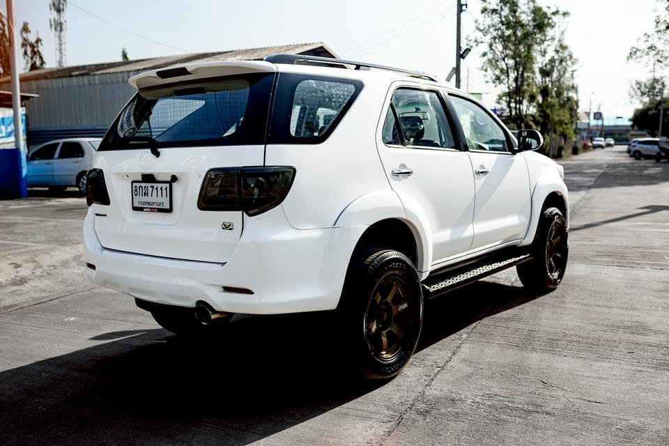 Toyota Fortuner 2.5V ปี14 7