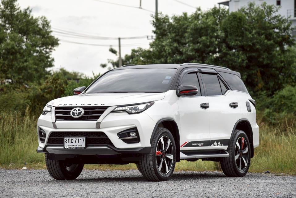 รหัสรถ CBL7117 TOYOTA FORTUNER 2.8 TRD Sportivo [2WD] AT 2019 20