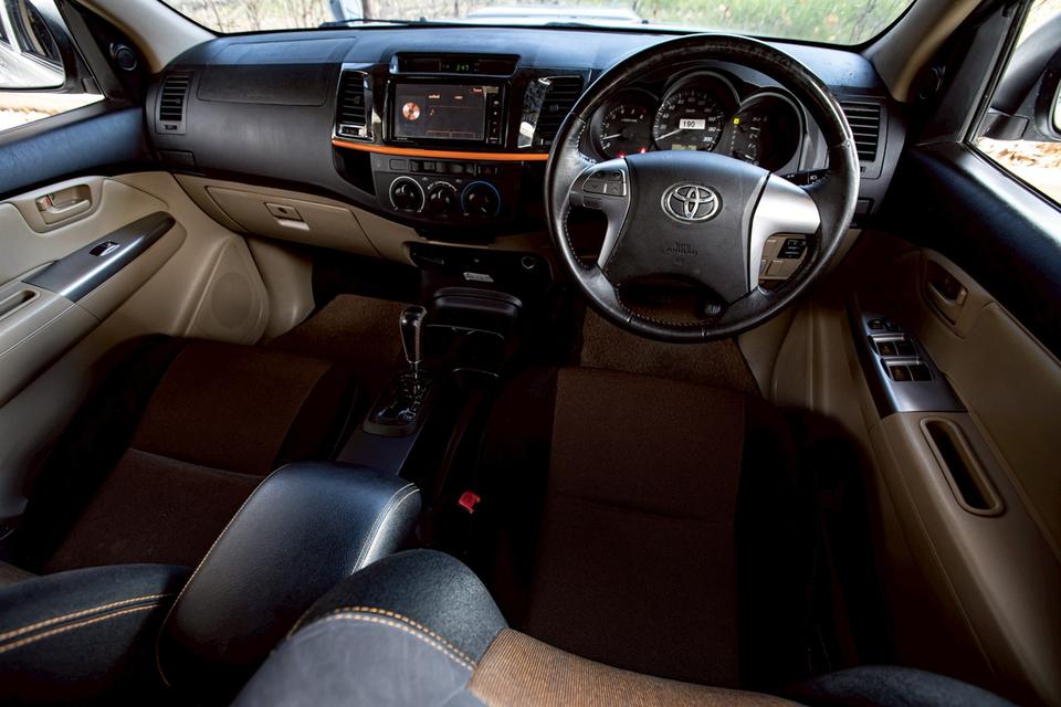 Toyota Vigo Champ Prerunner 3.0 TRD Double Cab ดีเซล เกียร์ Auto ปี 2014 สีขาว 15