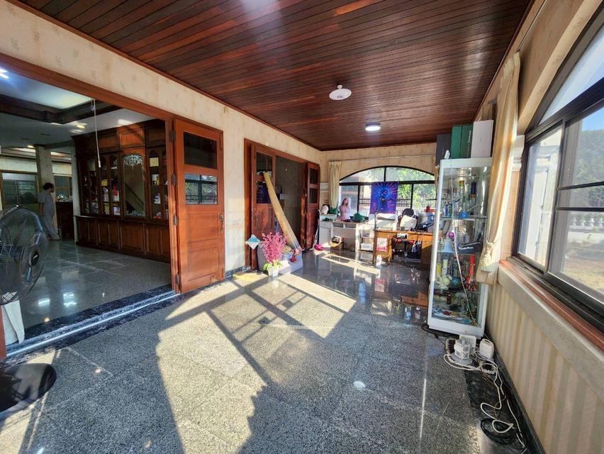 บ้านเดี่ยวหลังใหญ่พร้อมอยู่ บนเนื้อที่ดินกว้าง ทำเลดี เดินทางสะดวก ใกล้รถไฟฟ้า ใกล้ทางด่วน น้ำไม่ท่วม 12
