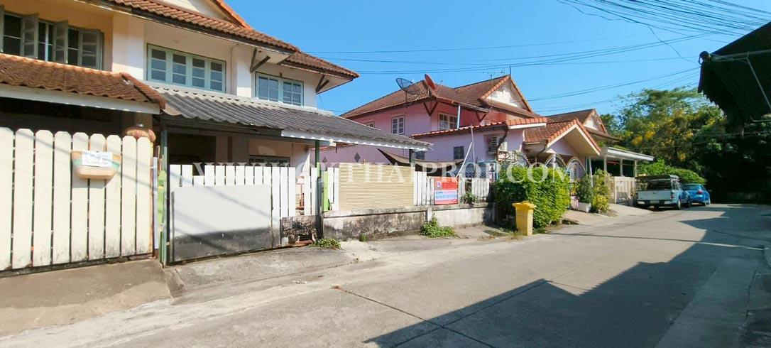 บ้านแฝด หมู่บ้านพฤกษา 3 ถนนวัดลาดปลาดุก บางบัวทอง 17