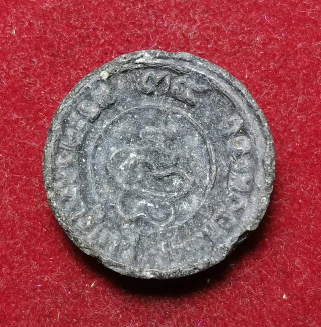 X142 พระผงจันทร์ลอย หลวงพ่อทองอยู่ วัดใหม่หนองพะอง จ.สมุทรสาคร 2