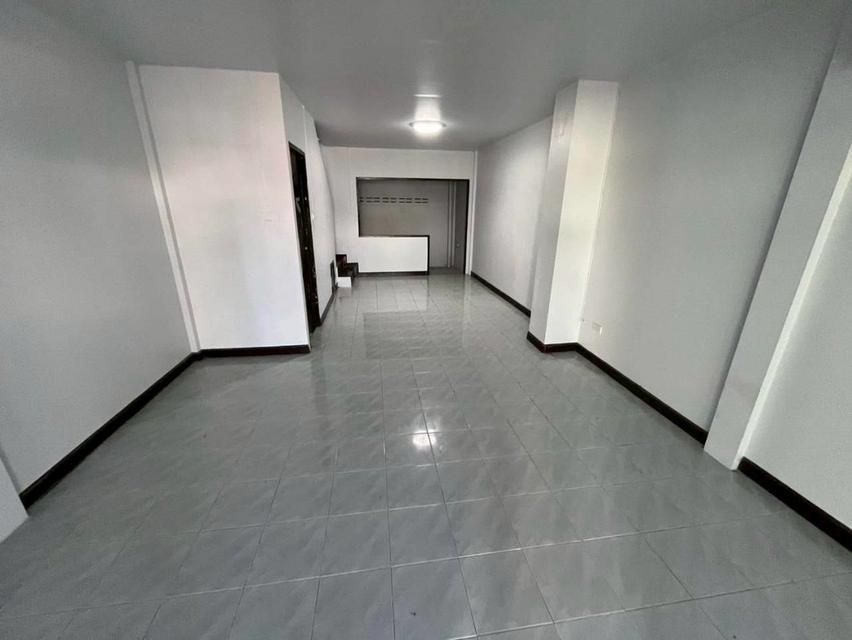 ขายบ้าน 2 ชั้น หมู่บ้านอู่ทองเพลส3 คลอง 3 ซอยเปียร์นนท์ ลำลูกกา 5