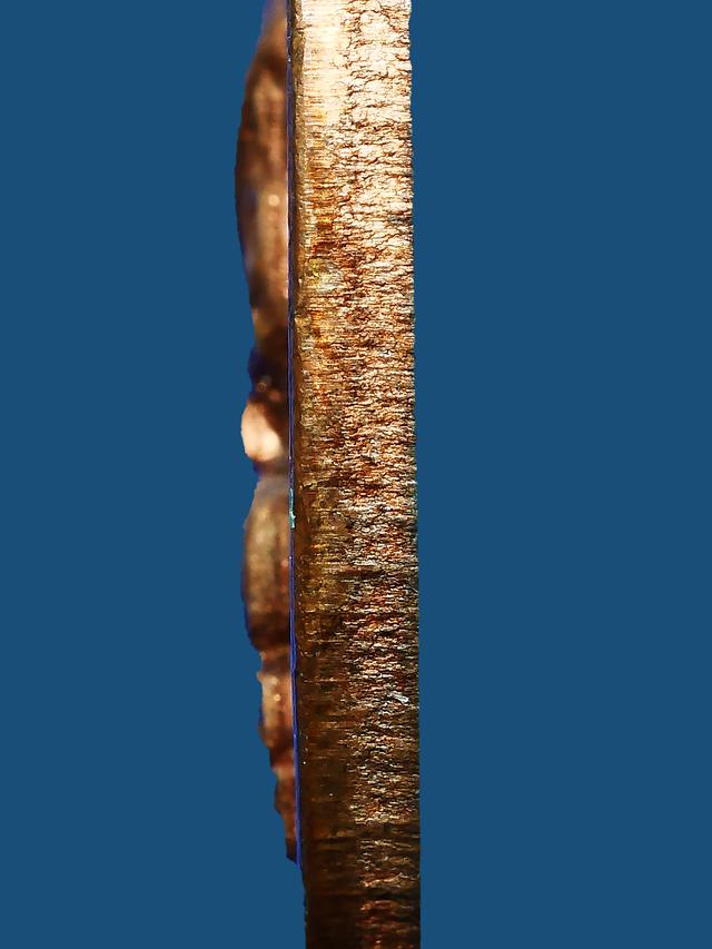 รูป เหรียญไตรมาส หลวงปู่ทิม วัดละหารไร่ ปี 2518 ตอกโค๊ต ๙๒๔ 6