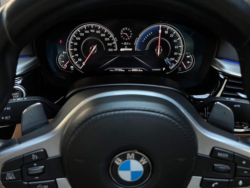 BMW 530e 2.0 G30 M Sport Sedan 7