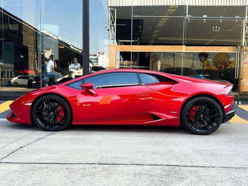 Lamborghini Huracan LP610-4 2017 ใช้งาน 10,000 KM. สวยใส ไม่มีอายัด Dsi จัดไฟแนนซ์ได้ปกติพร้อมโอน ติดต่อคุยรายละเอียดนัดซื้อขายกับเจ้าของโชว์รูมโดยตรง รูปที่ 4