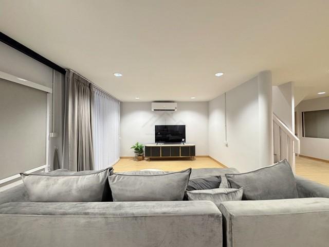 ให้เช่าบ้านเดี่ยว 2 ชั้น 90 ตร.ว. ถนนสุทธิสารวินิจฉัย มีสระว่ายน้ำ ใกล้ MRT สุทธิสาร (รีโนเวทใหม่) 5