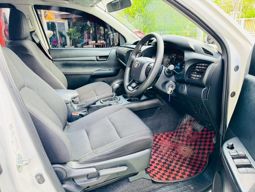 #TOYOTA  Hilux Revo Doublecab เครื่อง 2.4 cc, รุ่น Entry Z edition AUTO ปี 2024 ~ไมล์แท้ 2x,xxx กม ~เกียร์อัตโนมัติ CVT รูปที่ 7