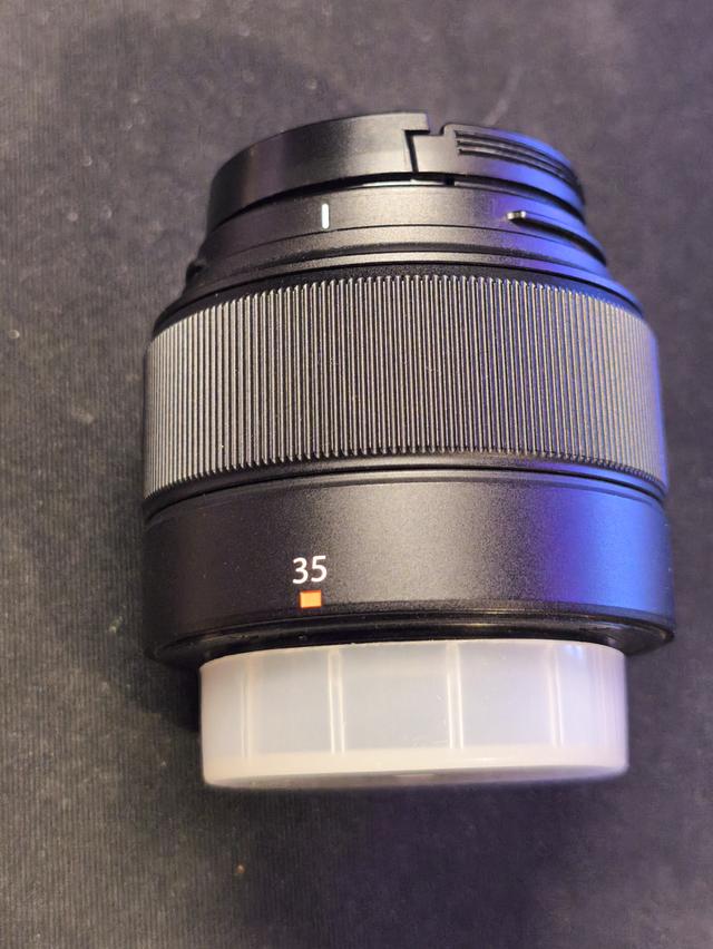 Fuji XC 35 f2