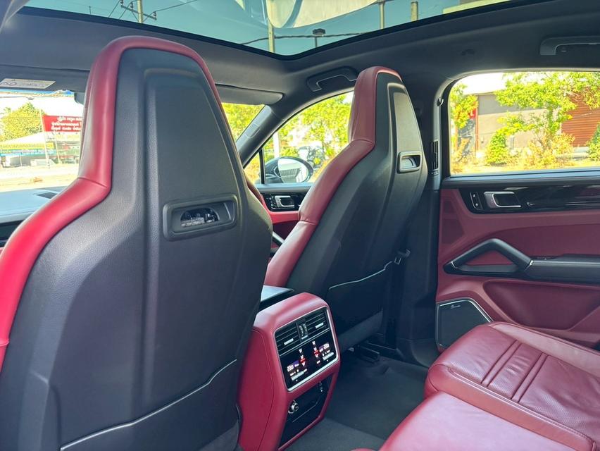 รหัสรถ KPV6474 2021 PORSCHE CAYENNE COUPE E - HYBRID สีดำ 16