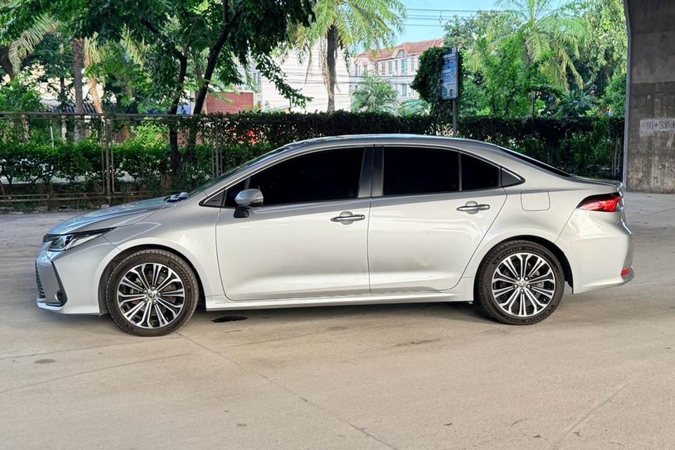 🚗 2021 Toyota Altis 1.8 Sport AT รูปที่ 8