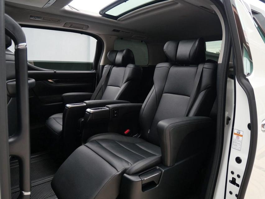 TOYOTA ALPHARD 2.5 SC-Package Minorchange 2021 สีขาว รูปที่ 6