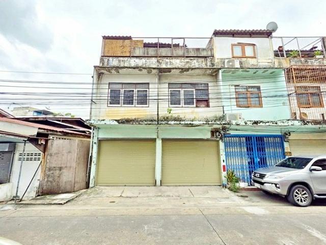 ตีทะลุกัน 45 ตร.วา.MRT จรัญฯ13 700 ม.ให้เช่าอาคารพาณิชย์ 3 ชั้น 2 คูหา 540 ตร.ม.1 น้ำ 1 นอน เทคโนโลยีสยามเทค 900 2