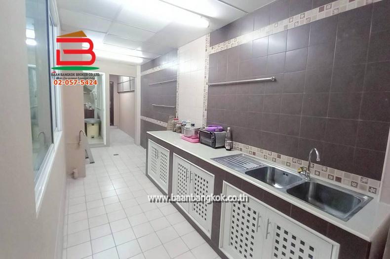 บ้านเดี่ยว หมู่บ้านอรุณวรรณ 4 (ใกล้สำนักงานเขตคลองสามวา) เนื้อที่ 41.4 ตรว. แขวงบางชัน เขตคลองสามวา 8