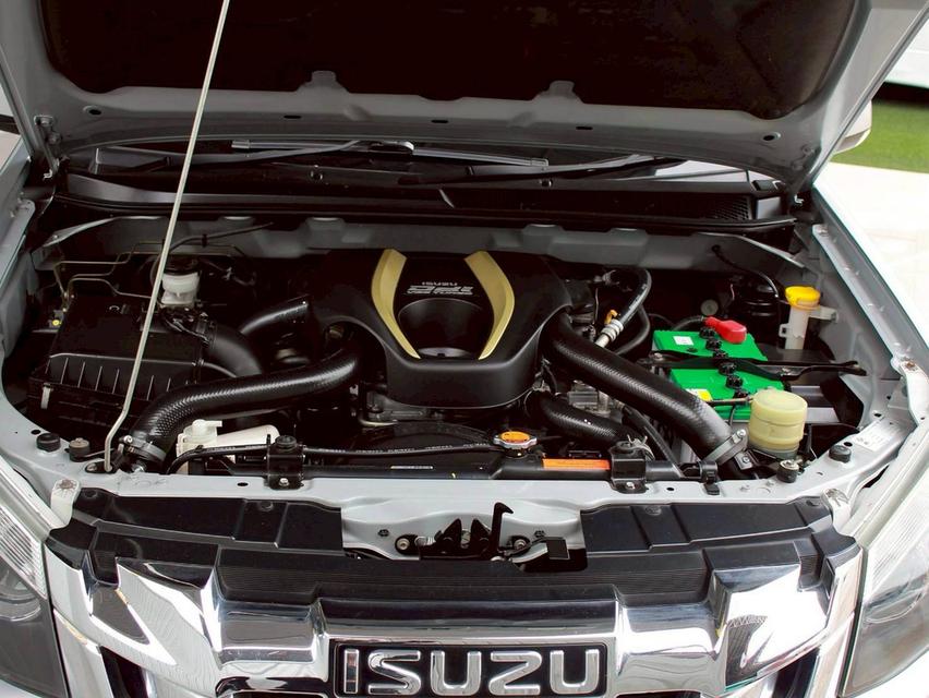 #SUZU DMAX  Hi - Lander Cab 2.5 VGS Z ปี 2013 9