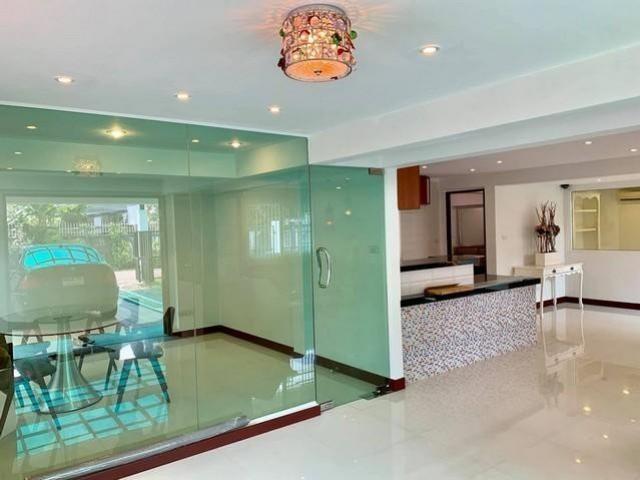 ให้เช่าบ้านเดี่ยว 2 ชั้น 80 ตรว. 5 ห้องนอน เสนานิคม-โชคชัย4 เข้า-ออกได้หลายเส้นทาง 3