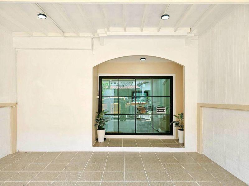 หมู่บ้านบัวทอง2  ติดรถไฟฟ้าสายสีม่วง สถานีคลองบางไผ่ ทาวน์เฮาส์ 2 ชั้น   ตกแต่งใหม่พร้อมอยู่   โครงการติดสถานีรถไฟฟ้าสายสีม่วง สถานีคลองบางไผ่ 4