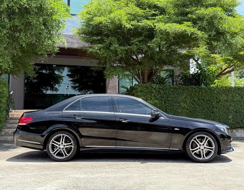 2016 BENZ E 200 EDITION E รถออกศูนย์ BENZ THAILAND รถวิ่งน้อย เข้าศูนย์ตามระยะ รถไม่เคยมีอุบัติเหตุครับ 2