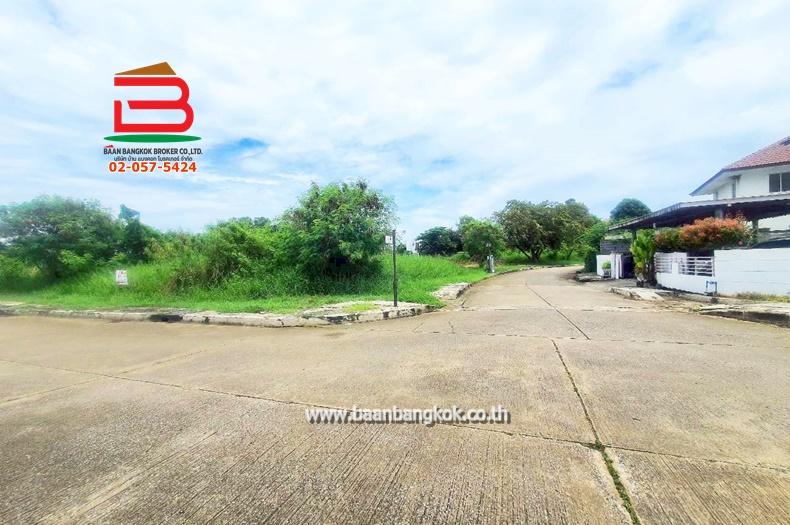 ที่ดินเปล่า แปลงมุม หมู่บ้าน เลคการ์เด้น ลากูน่า เนื้อที่ 177.2 ตรว. ถนนหลวงแพ่ง ต.คลองหลวงแพ่ง อ.เมือง จ.ฉะเชิงเทรา 5
