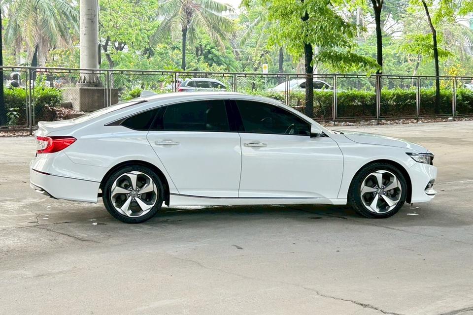 2021 Honda ACCORD 2.0 e:HEV TECH AT รุ่นท๊อป ออฟชั่นครบ พร้อม Sunroof รูปย่อยที่ 4
