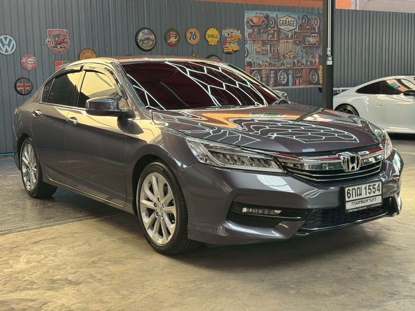 HONDA ACCORD 2.4 EL ปี2017 รถมือเดียว ออกห้างป้ายแดง