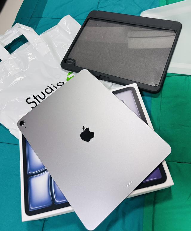 Apple iPad Air 13 M4 Wi-Fi 128GB - Space Grey 2026 (EXP 10 08 2027) +ฟิล์ม+เคสอย่างดี+Adaptor ซื้อมาได้10วัน ปล่อยต่อถูกๆ เพราะไม่ได้ใช้งาน รูปย่อยที่ 3