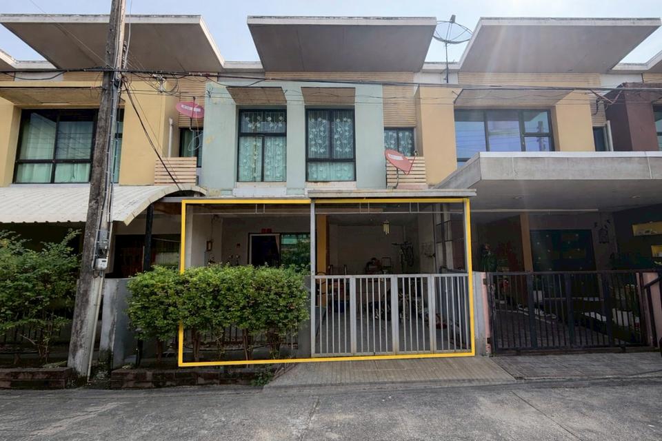 หมู่บ้านไอดีไซน์ ลำลูกกา คลอง 3 ถนนลำลูกกา ตำบลลาดสวาย อำเภอลำลูกกา จังหวัดปทุมธานี 1