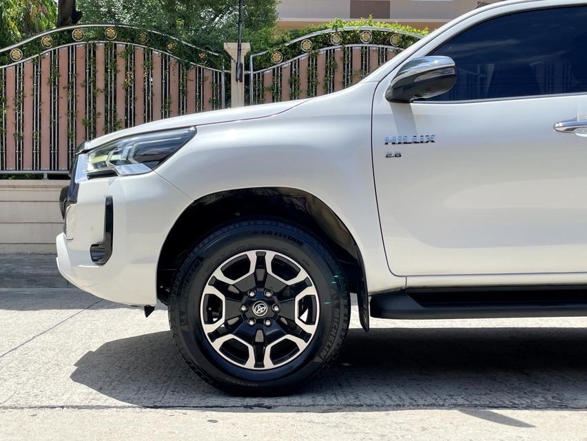 TOYOTA HILUX REVO DOUBLE CAB 2.8 HIGH 4WD ปี 2022 AUTO 4X4 สภาพนางฟ้า รูปที่ 6