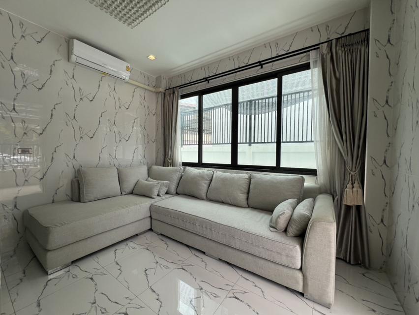 ให้เช่า Baan Pool Villa Chonburi พูลวิลล่าหลังใหญ่ 3 ห้องนอน 4 ห้องน้ำ | 3 ชั้น | สระว่ายน้ำส่วนตัว & จากุซซี่ 2