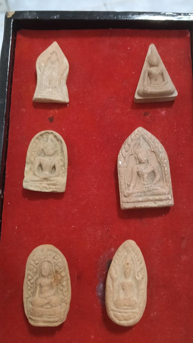 พระกรุ พระนางพญา พระผง