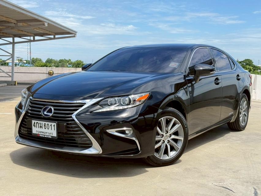 LEXUS ES300h Luxury Minor Change 2.5L Hybrid Sunroof