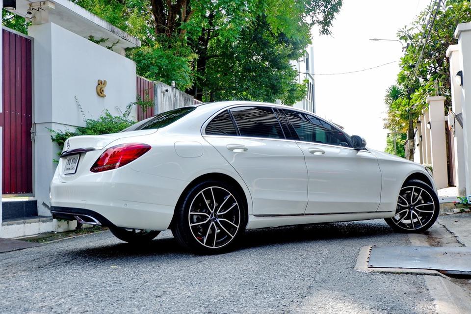 Mercedes Benz C220d Avantgarde ปี 2020 การันตีไมล์แท้ 62,xxx Km. 5