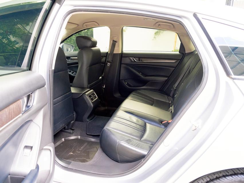 Honda Accord 1.5 EL Turbo ปี 2019  14